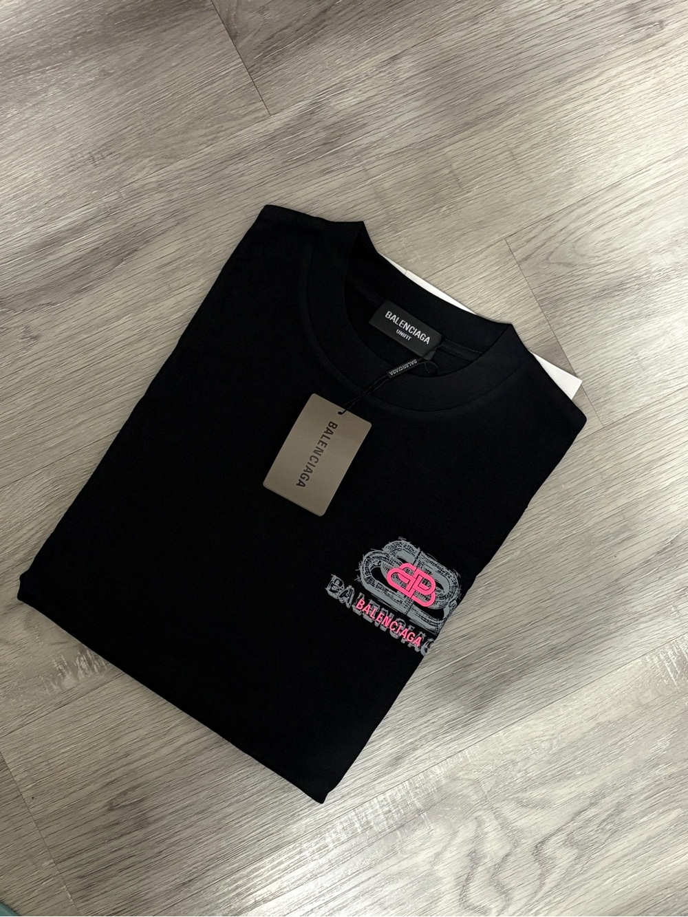 B Black Short Sleeve Crewneck T-Shirt with Pink Logo Crest